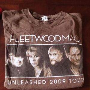 Fleetwood Mac Unleashed 2009 Tour L Brown T-Shirt
